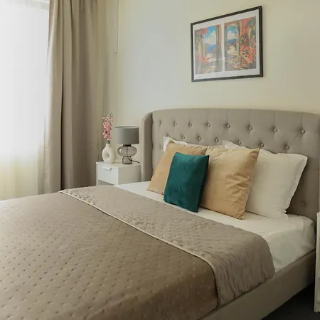 Апартаменти Modern 1br I Rabi Park Святі Костянтин і Олена